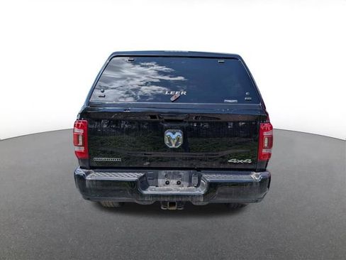 Used 2022 RAM 2500 Big Horn w/ Level C Equiment Group AWD/4WD image 4