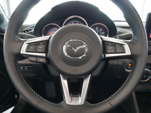 Used 2022 MAZDA MX-5 Miata Grand Touring w/ Weather Package RWD image 25
