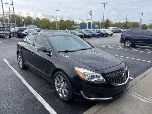 Used 2017 Buick Regal Premium w/ Driver Confidence Package #1 AWD/4WD image 1
