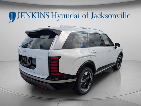 New 2026 Hyundai Palisade Limited FWD image 3