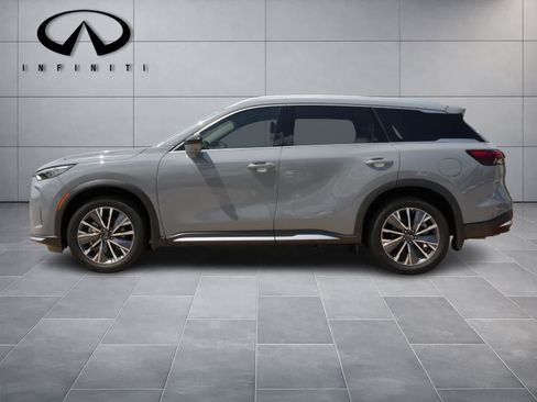 Used 2026 INFINITI QX60 Luxe w/ Family Package FWD image 4