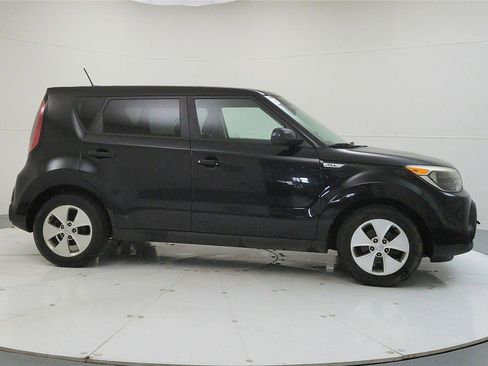 Used 2015 Kia Soul image 9