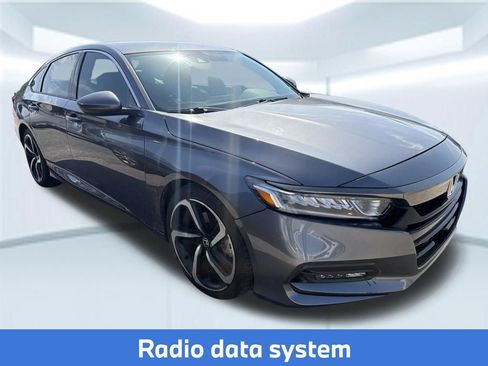 Used 2018 Honda Accord Sport image 4