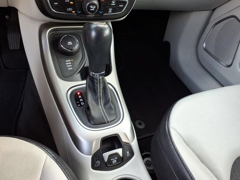 Used 2018 Jeep Compass Latitude w/ Popular Equipment Group AWD/4WD image 14