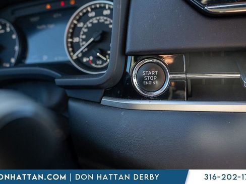 Used 2022 Mitsubishi Outlander SE image 12