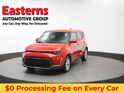 Used 2025 Kia Soul LX w/ LX Technology Package FWD image 54