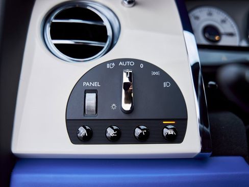 Used 2019 Rolls-Royce Ghost image 6