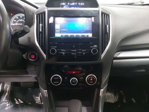 Used 2019 Subaru Forester Premium image 19