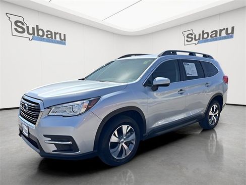 Used 2022 Subaru Ascent Premium w/ Convenience Package image 3