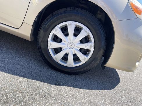 Used 2013 Toyota Corolla L FWD image 11