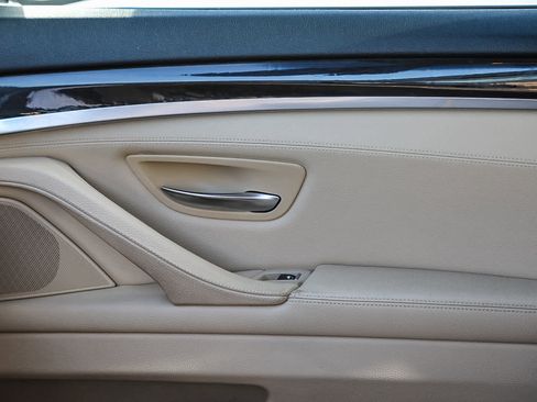 Used 2011 BMW 550i 550i image 20