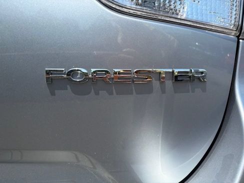 Used 2019 Subaru Forester Premium AWD/4WD image 23