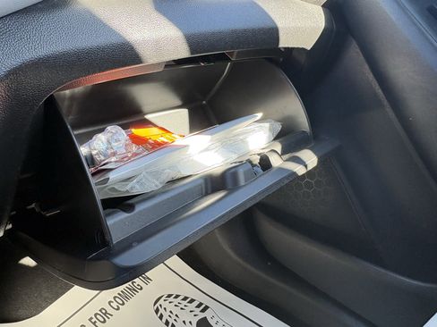 Used 2022 Chevrolet Trax LS image 20