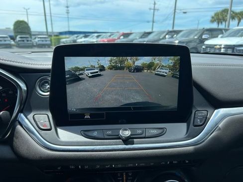 Used 2024 Chevrolet Blazer LT FWD image 23