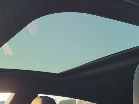 Used 2021 Audi RS 7 4.0T w/ Carbon Optic Package image 16