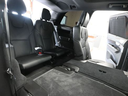 Used 2020 Volvo XC90 T5 R-Design image 48