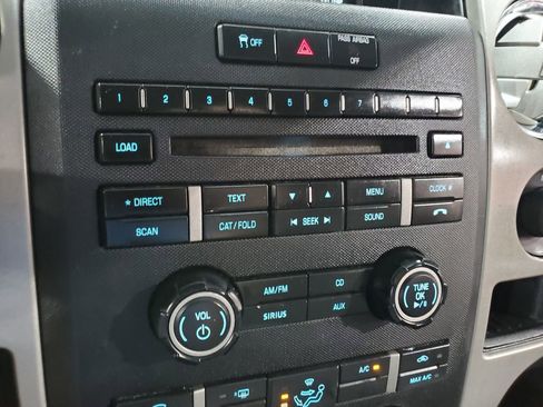 Used 2011 Ford F150 XLT w/ XLT Chrome Pkg image 32