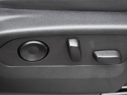 Certified 2022 Chevrolet Suburban RST w/ Sport Performance Package image 13