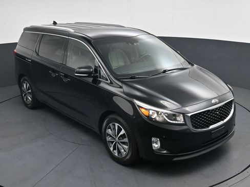 Used 2016 Kia Sedona SX FWD image 21
