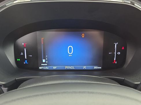 Certified 2025 Ford Escape ST-Line Select AWD/4WD image 17