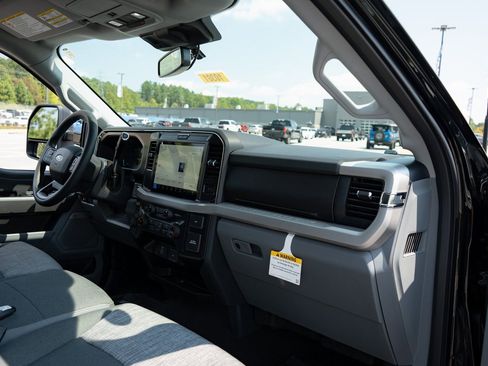 New 2026 Ford F350 XLT w/ XLT Premium Package image 21