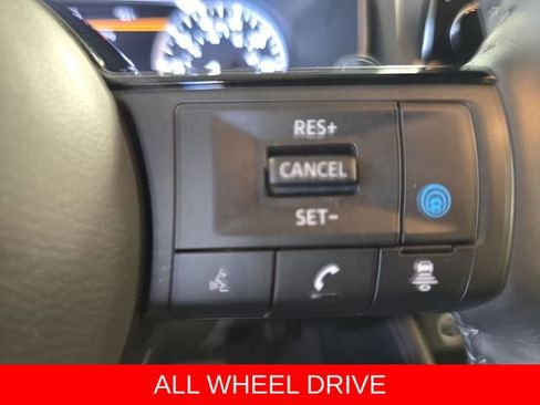 Used 2022 Nissan Rogue SL w/ SL Premium Package image 19