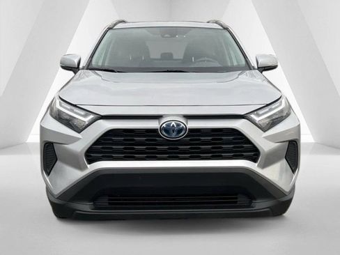 Used 2023 Toyota RAV4 XLE w/ Convenience Package image 2