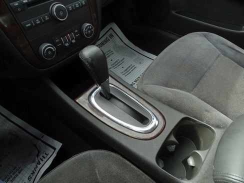 Used 2013 Chevrolet Impala LT w/ LT Sunroof Package image 31