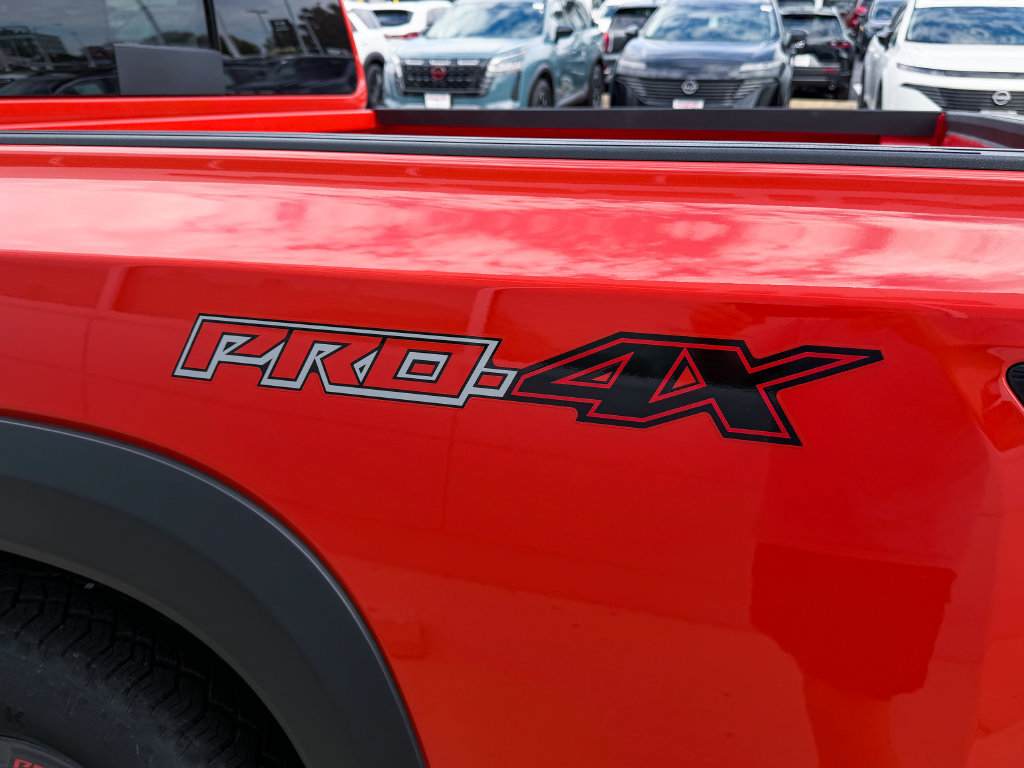 Certified 2025 Nissan Frontier PRO-4X AWD/4WD image 11