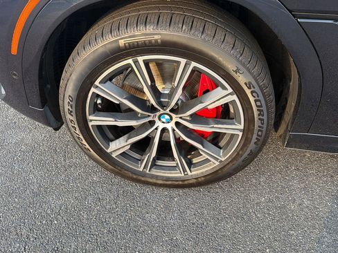 Used 2023 BMW X6 xDrive40i w/ M Sport Package AWD/4WD image 37