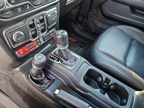 Used 2021 Jeep Wrangler Unlimited Rubicon image 20