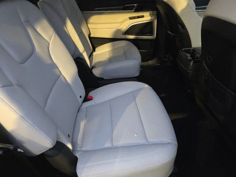 New 2025 Kia Telluride S image 20
