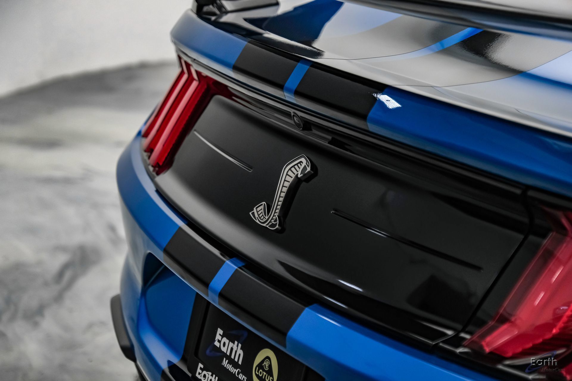 Used 2021 Ford Mustang Shelby GT500 w/ Carbon Fiber Track Pack RWD image 18