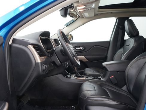 Used 2018 Jeep Cherokee Limited w/ High Altitude Package AWD/4WD image 20