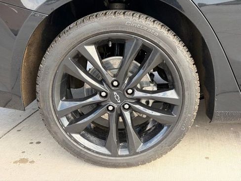 Used 2023 Chevrolet Malibu LT w/ Midnight Edition image 6