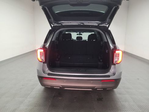 Used 2022 Ford Explorer XLT RWD image 29