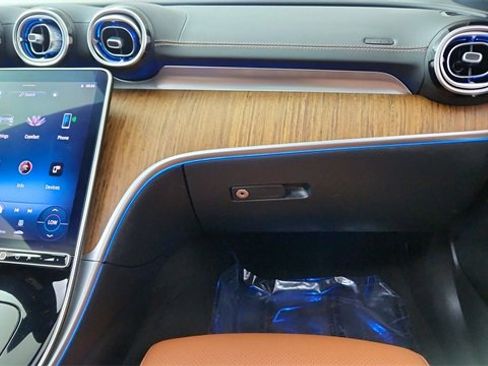 Used 2023 Mercedes-Benz C 300 Sedan image 36