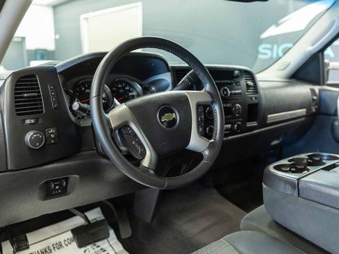 Used 2014 Chevrolet Silverado 2500 LT w/ Custom Sport Truck Package image 12