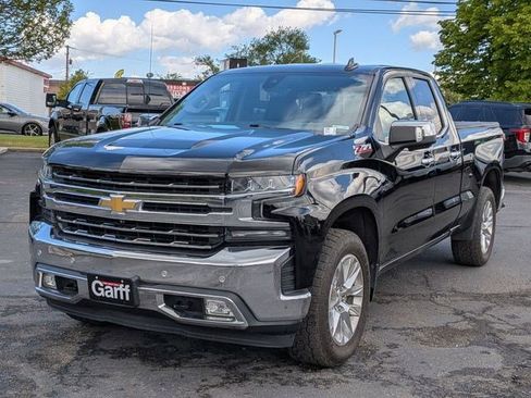 Used 2020 Chevrolet Silverado 1500 LTZ AWD/4WD image 11