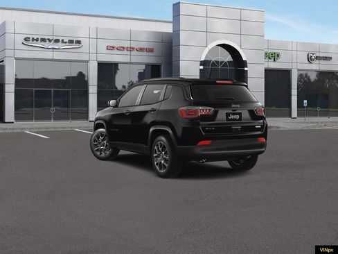 New 2026 Jeep Compass Latitude image 5
