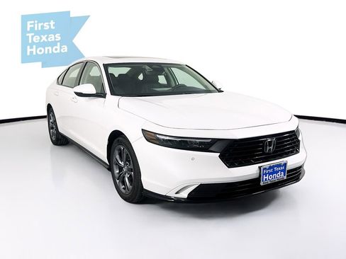 Certified 2025 Honda Accord EX-L image 1