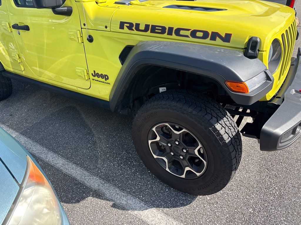 Used 2023 Jeep Wrangler Unlimited Rubicon AWD/4WD image 3