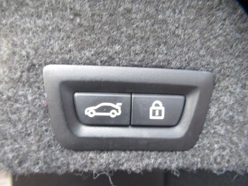 Used 2013 BMW 528i xDrive Sedan image 11