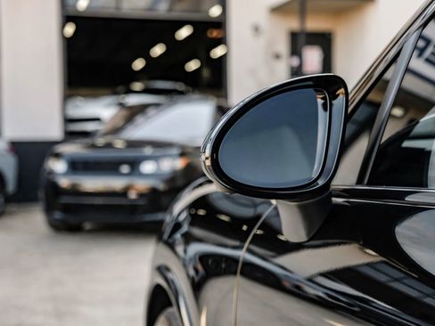 Used 2018 Porsche Cayenne GTS w/ Premium Package Plus image 44