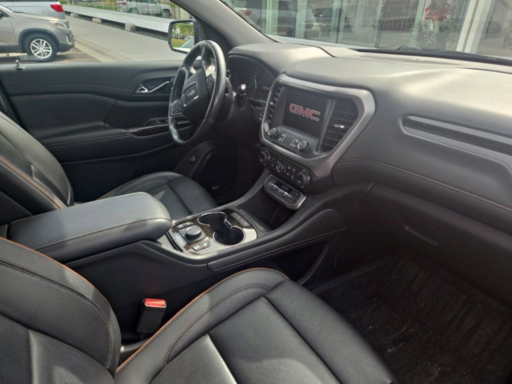 Used 2021 GMC Acadia AT4 w/ Technology Package AWD/4WD image 2