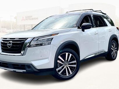 Used 2023 Nissan Pathfinder Platinum