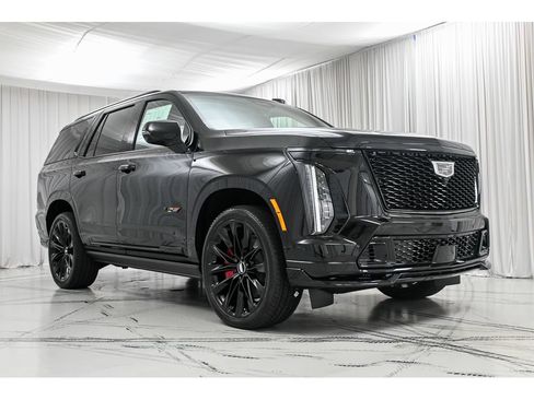 New 2026 Cadillac Escalade V w/ LPO, ONYX Package AWD/4WD image 2