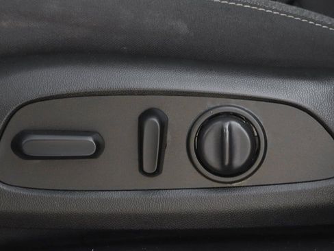 Used 2022 Chevrolet Equinox LT image 18