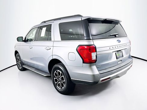 Used 2023 Ford Expedition XLT AWD/4WD image 5