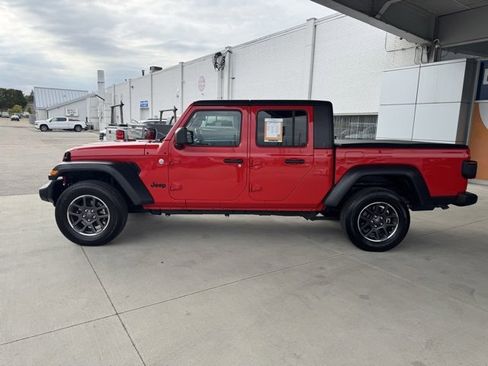 Used 2020 Jeep Gladiator Sport w/ Quick Order Package 24S image 13
